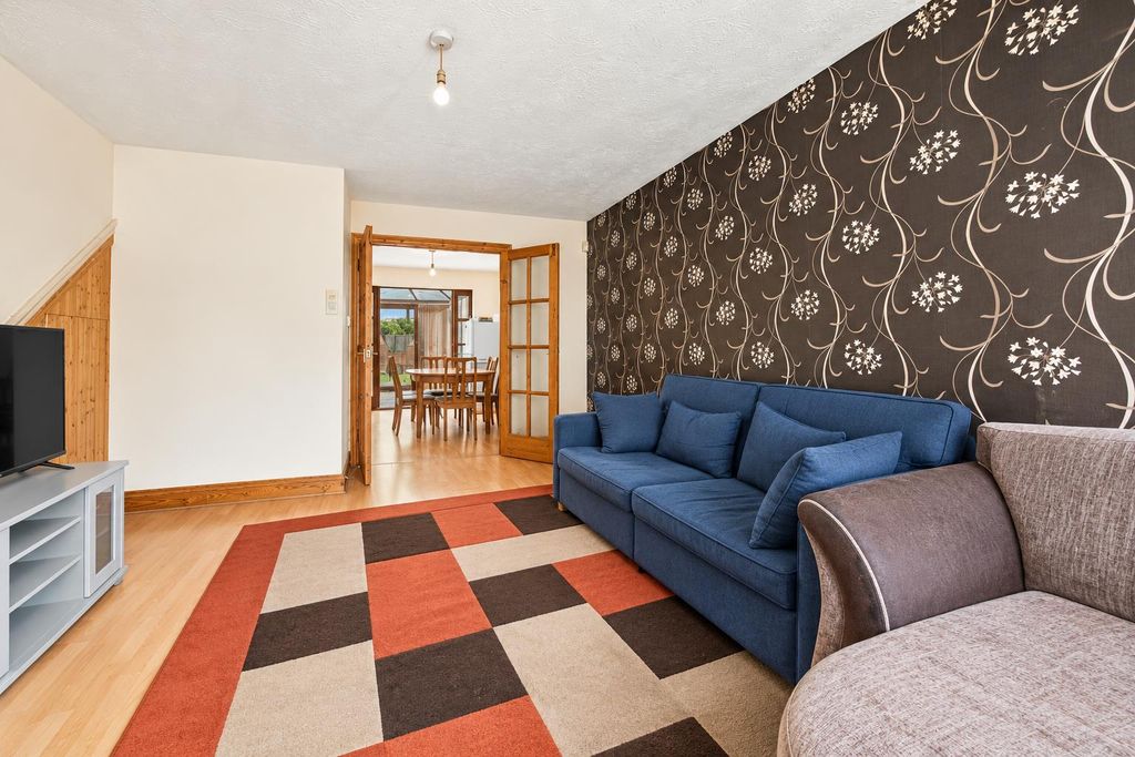 Property photo 3 of 14