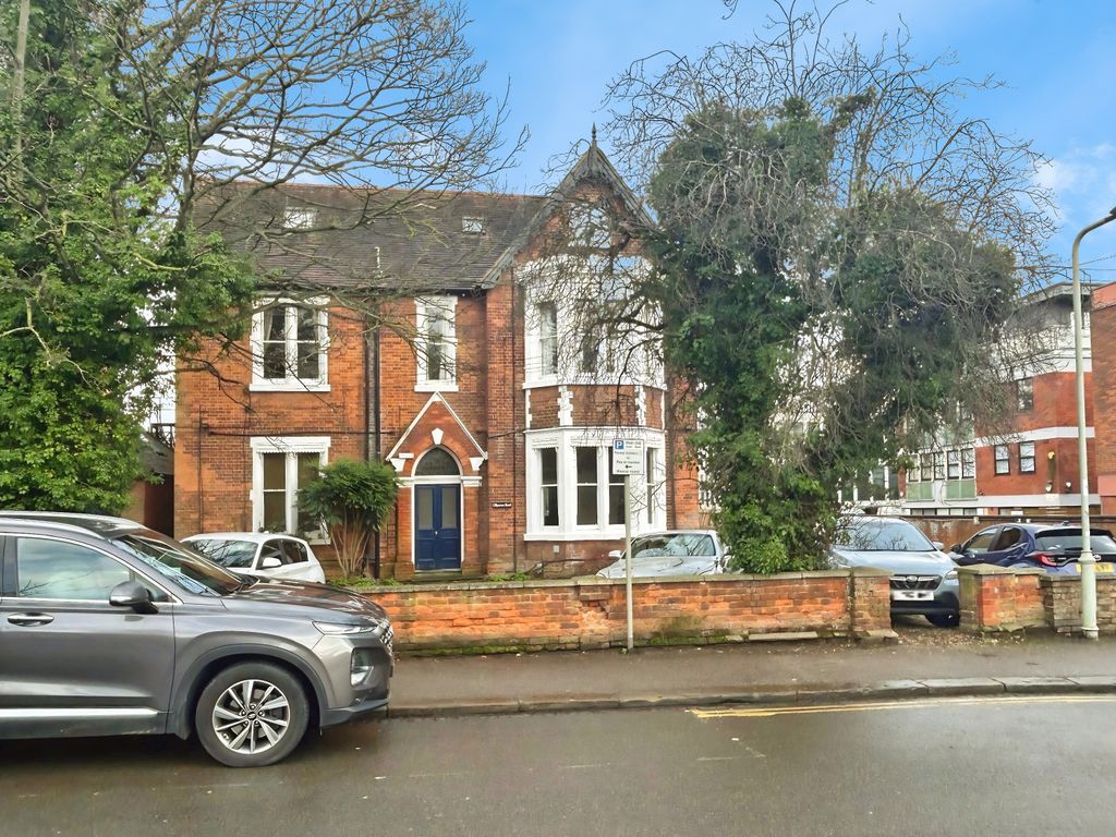 Property photo 1 of 11