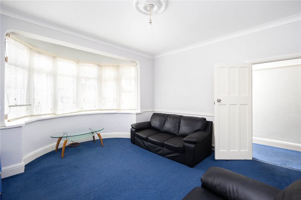 Property photo 2 of 9 Living Area