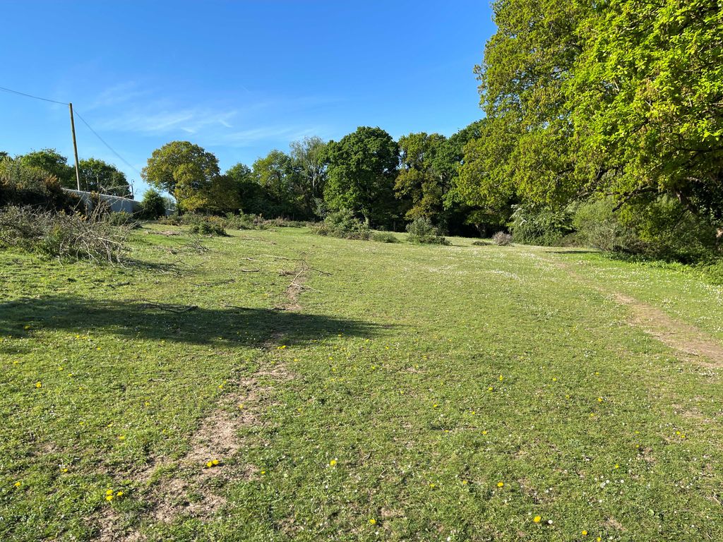 Property photo 2 of 10