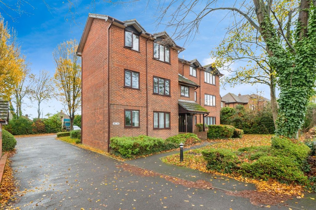 Property photo 1 of 11