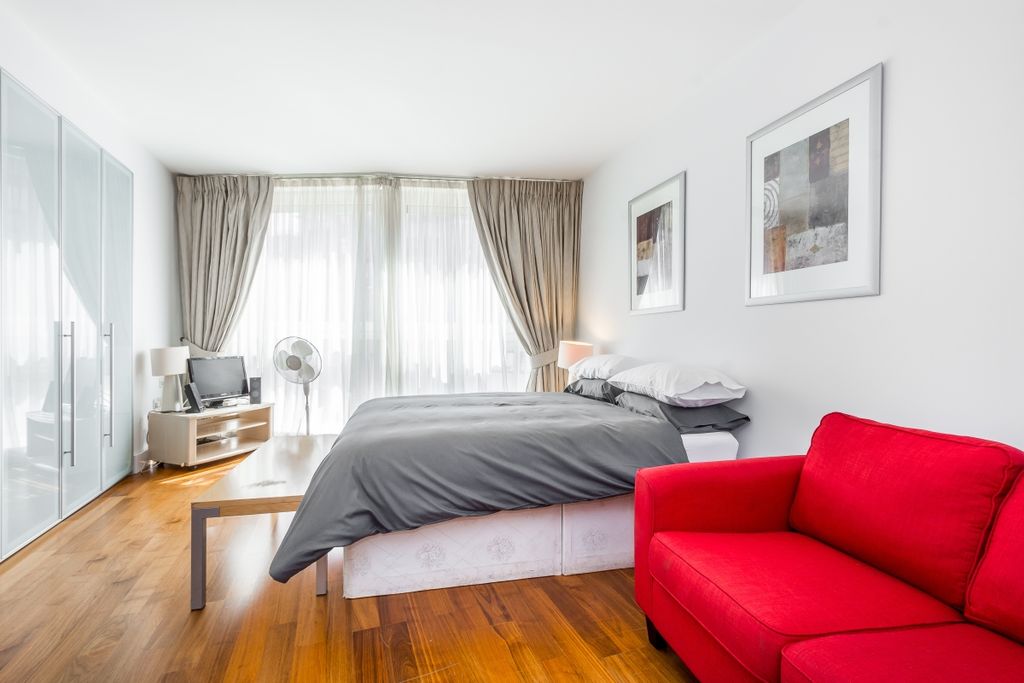 Property photo 3 of 11 Reception Room