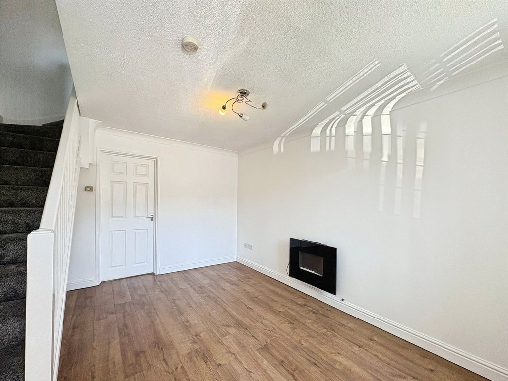 Property photo 2 of 10 2