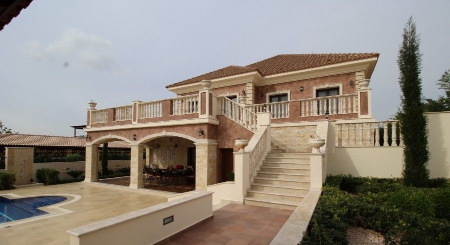 Property photo 1 of 33