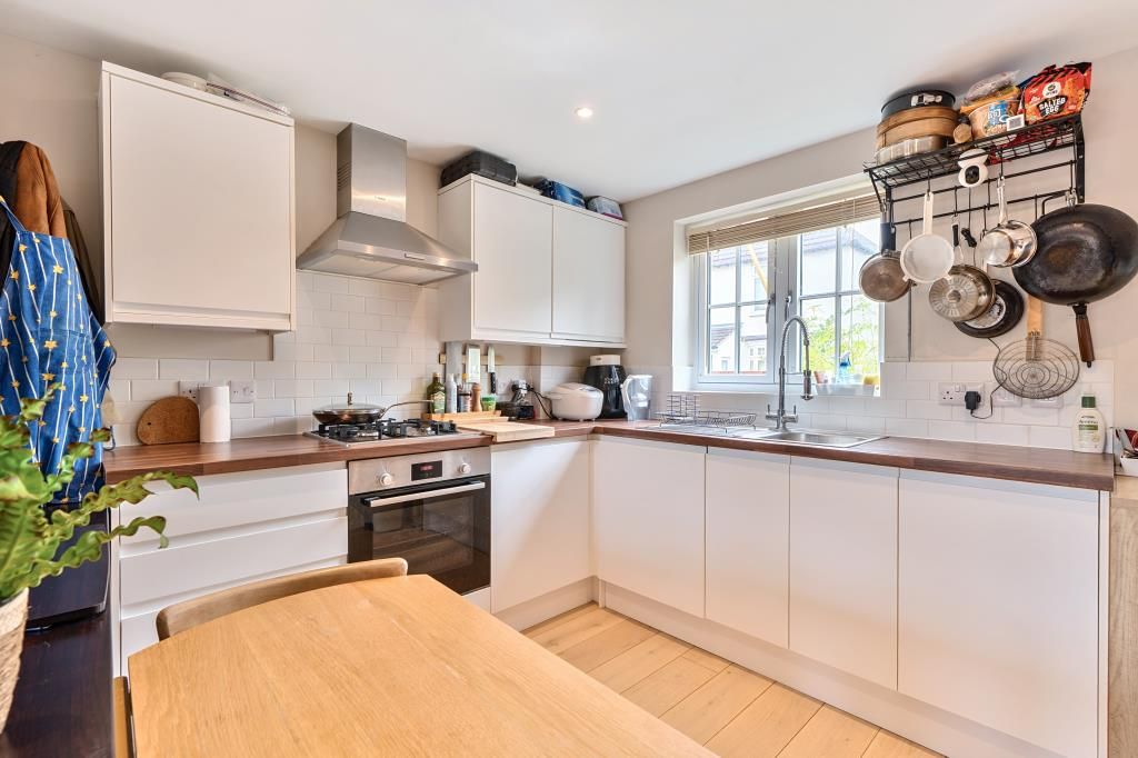 Property photo 3 of 22 Kitchen