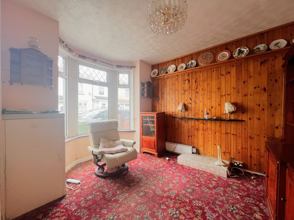 Property photo 2 of 8 Picture No. 01