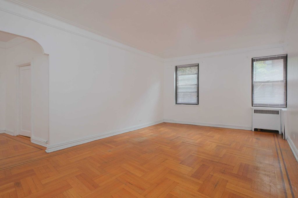 Property photo 3 of 10 <Alttext/>
