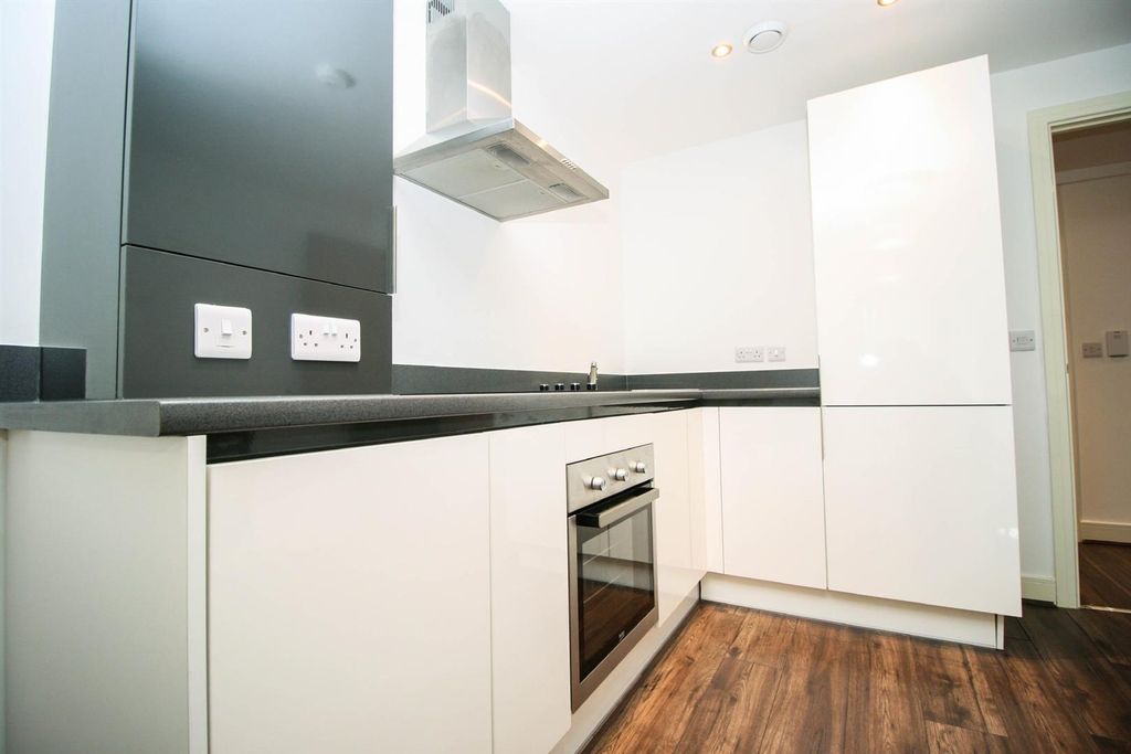 Property photo 2 of 5