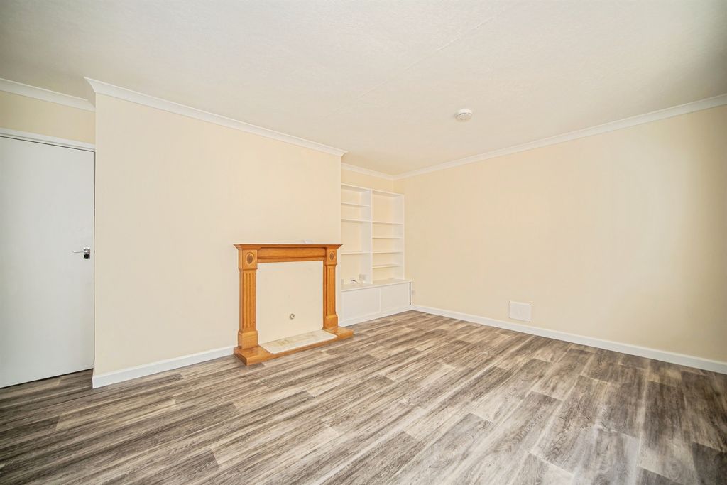 Property photo 3 of 22