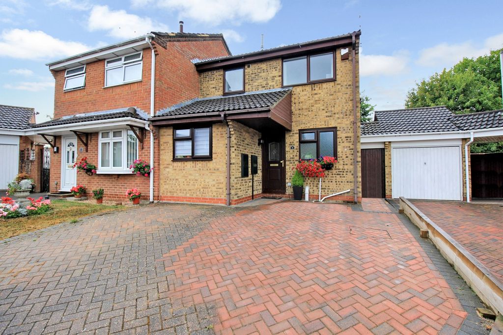 Property photo 1 of 16