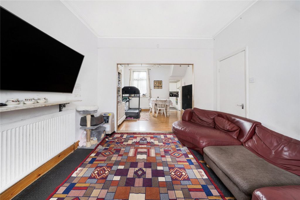 Property photo 3 of 19 Picture No. 02
