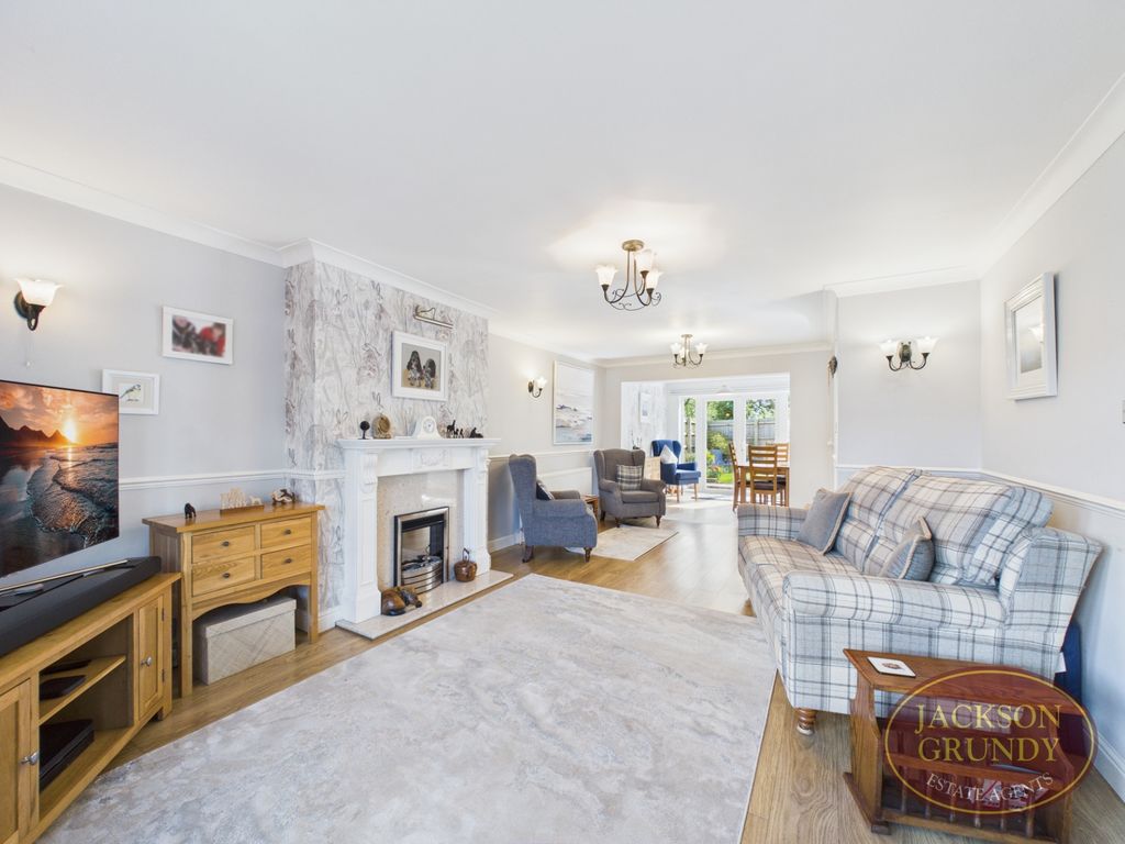 Property photo 3 of 22 Bridge Meadow