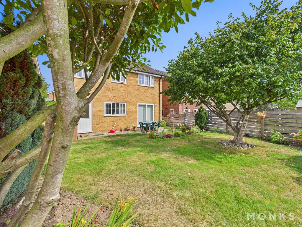 Property photo 3 of 21 Cam01420G0-Pr0735-Still017.Jpg