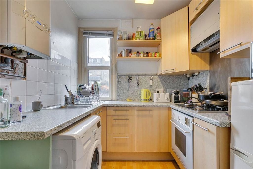 Property photo 3 of 4