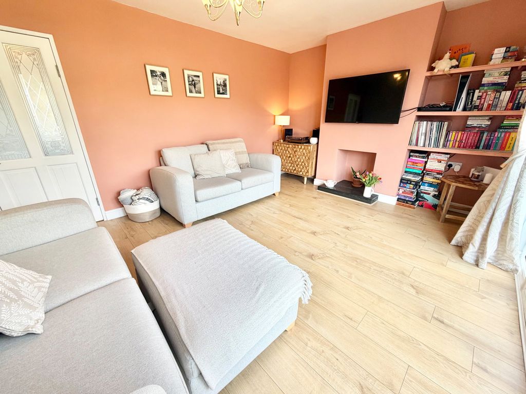 Property photo 3 of 23