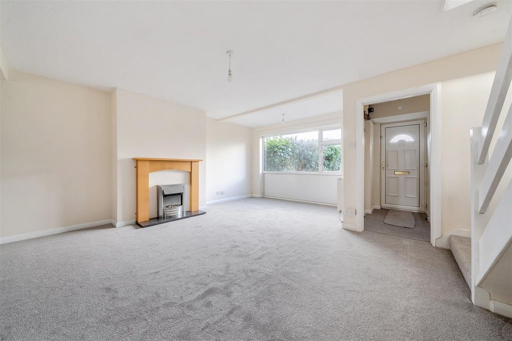 Property photo 2 of 15 1399840-6-696A27971B291.Jpg