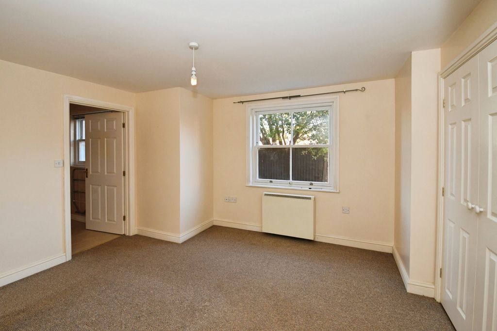 Additional image 8 of 3 bed flat for saleBennetts Mill Close, Woodhall Spa LN10