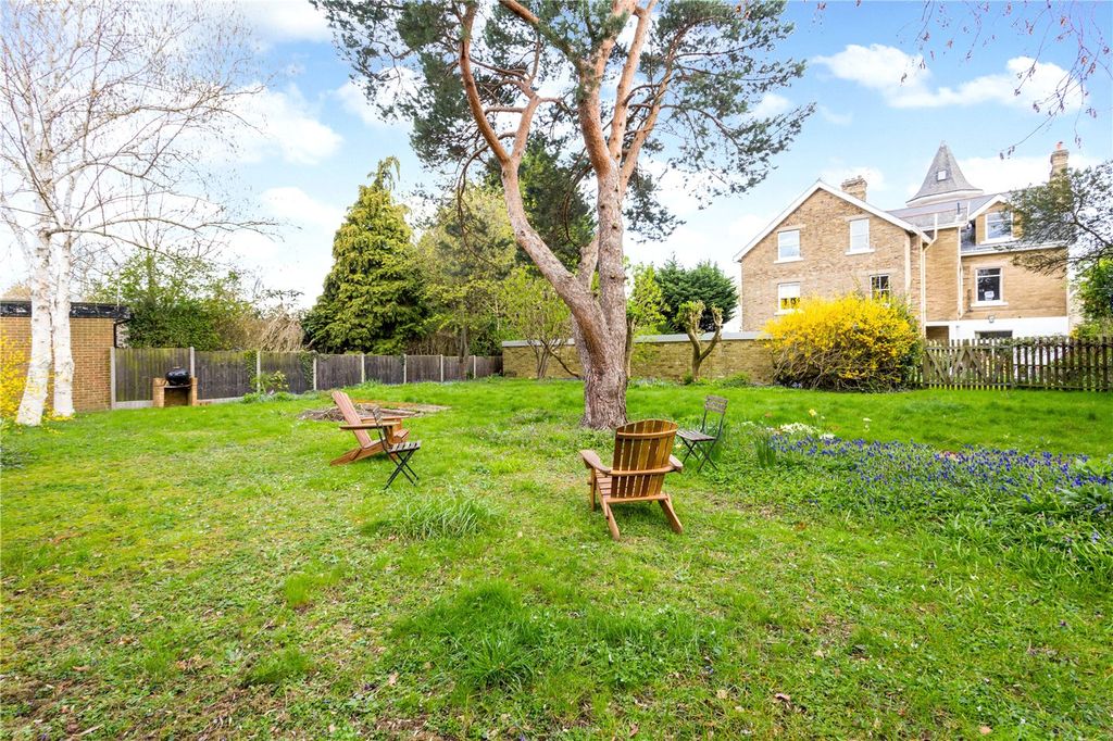 Property photo 2 of 17 Picture No. 19