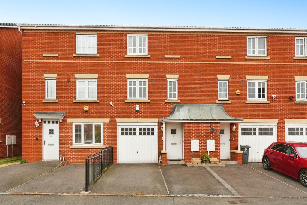 Property photo 1 of 20 Front