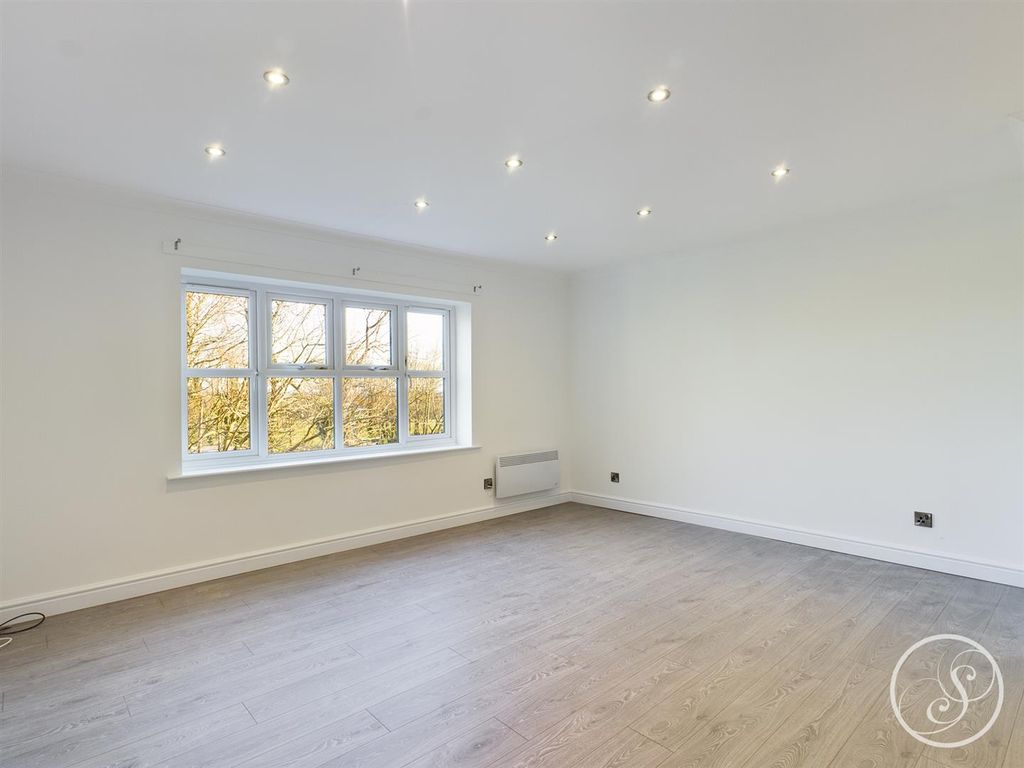 Property photo 3 of 8 Cam00408P1-Pr0338-Still01.Jpg