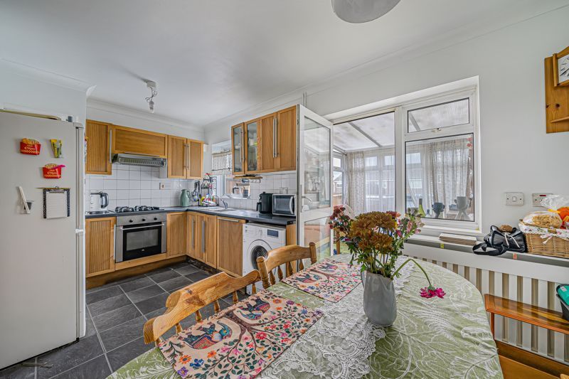 Property photo 3 of 15 Kitchen/Dining