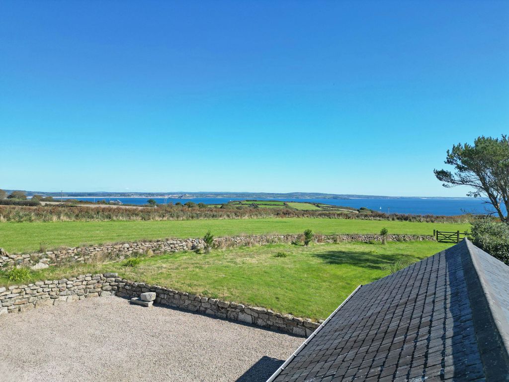 Property photo 2 of 14 Photo 2