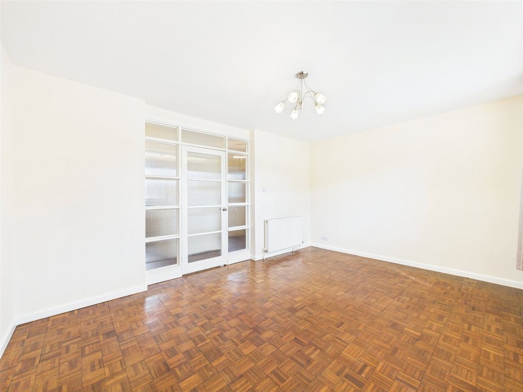 Property photo 3 of 11 Picture No. 03