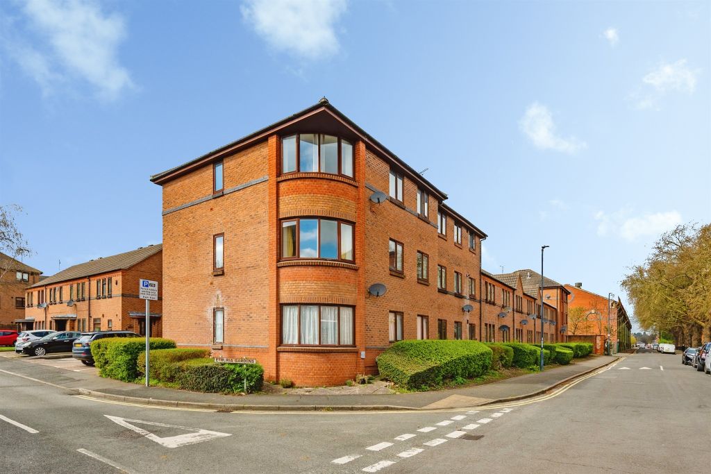 Property photo 1 of 12