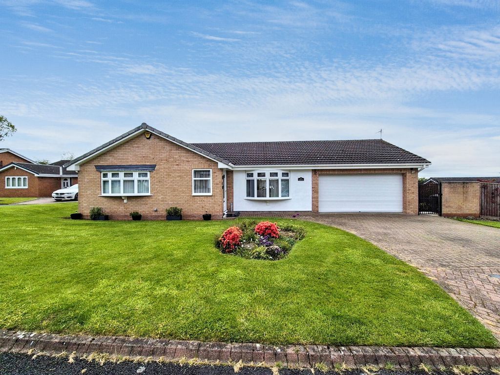 Property photo 1 of 42