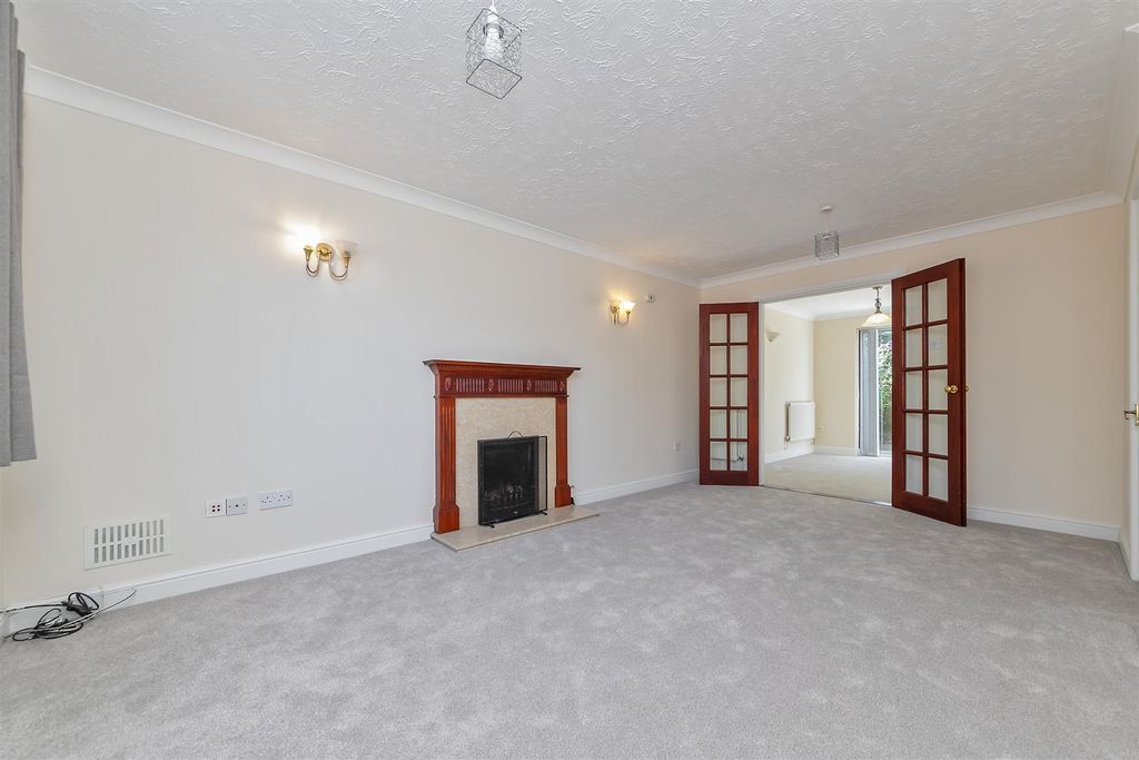 Property photo 2 of 22 9Wayside-7.Jpg