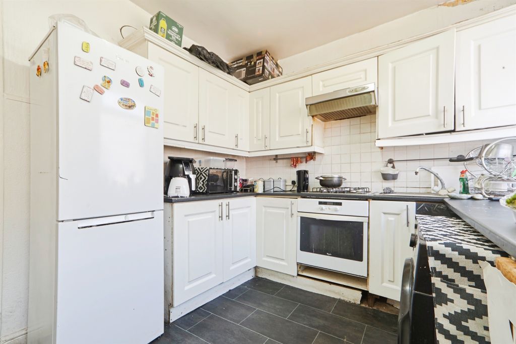 Property photo 2 of 17