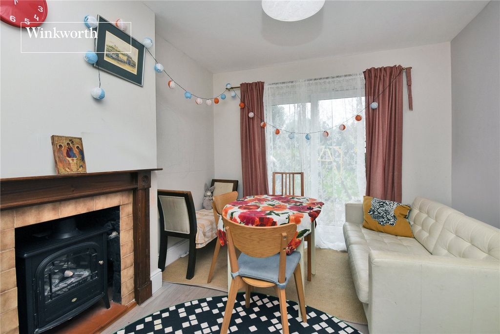 Property photo 3 of 10 Picture No. 04