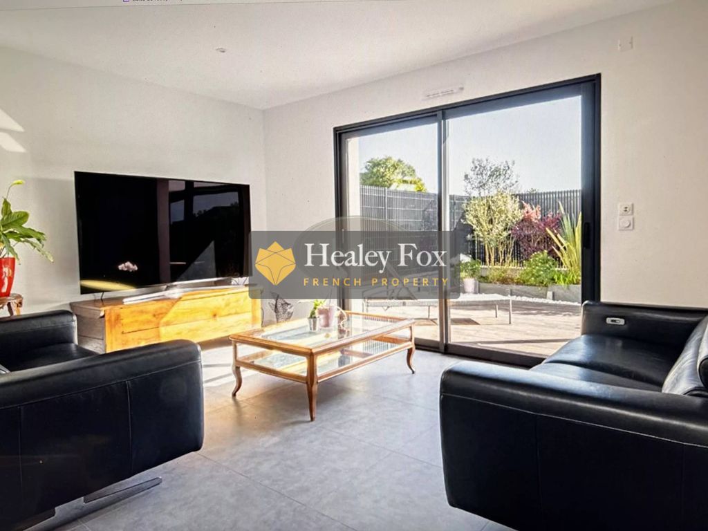 Property photo 3 of 11