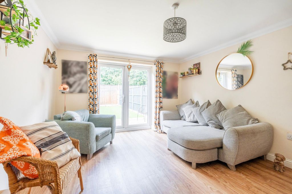 Property photo 3 of 24