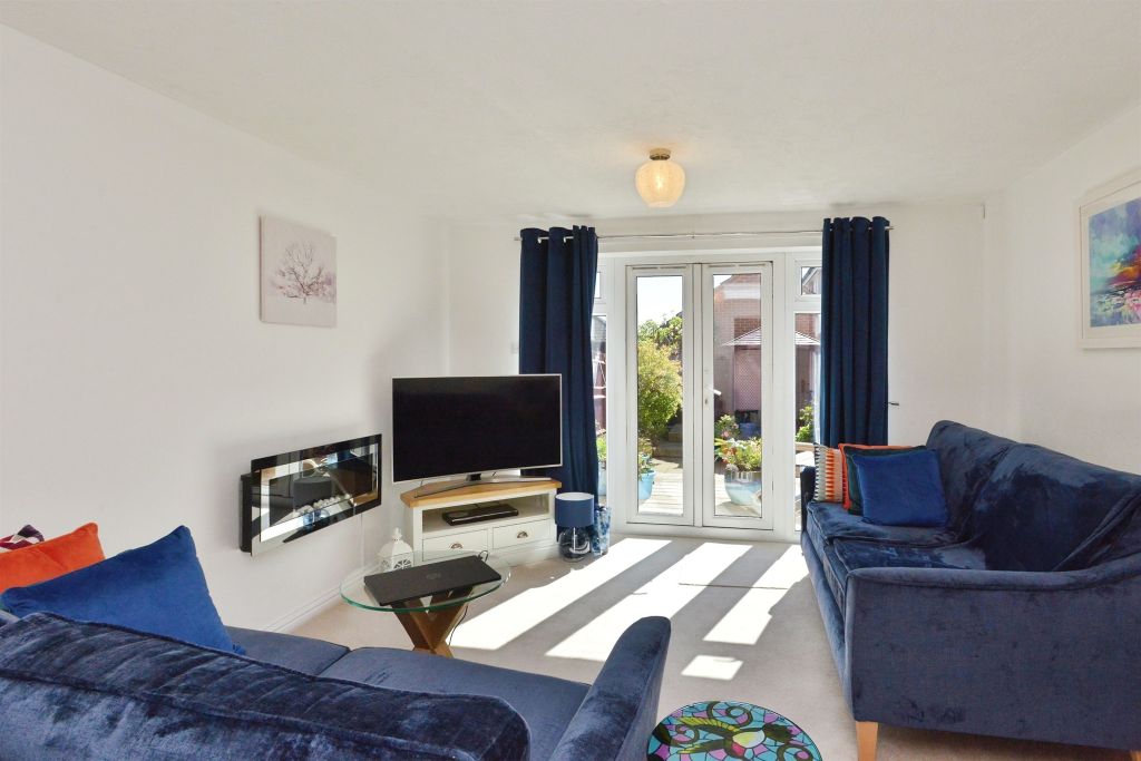 Property photo 3 of 13