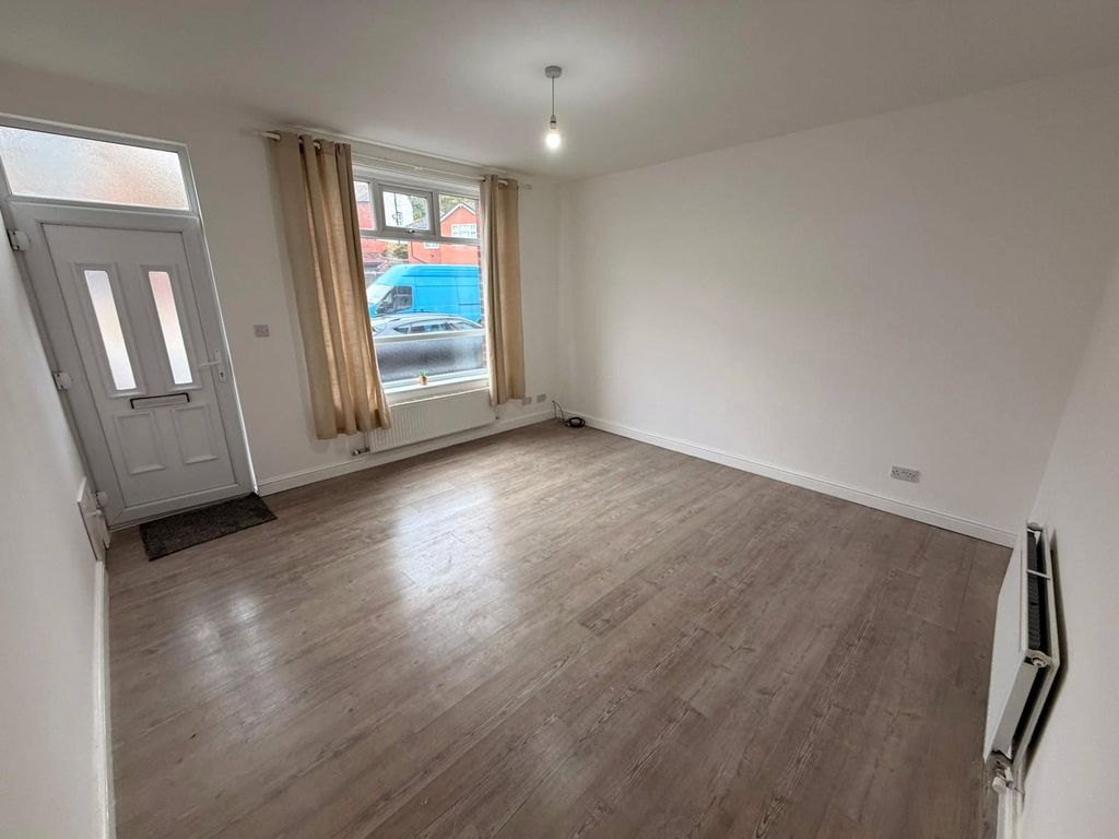 Property photo 2 of 11 Picture No. 02