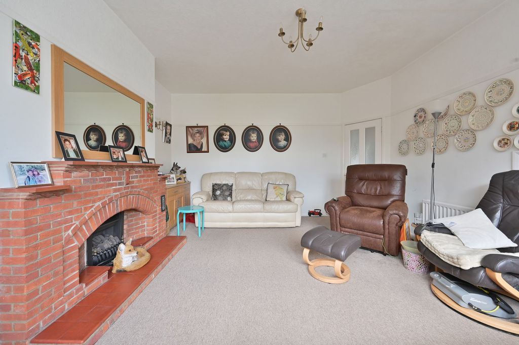 Property photo 3 of 22