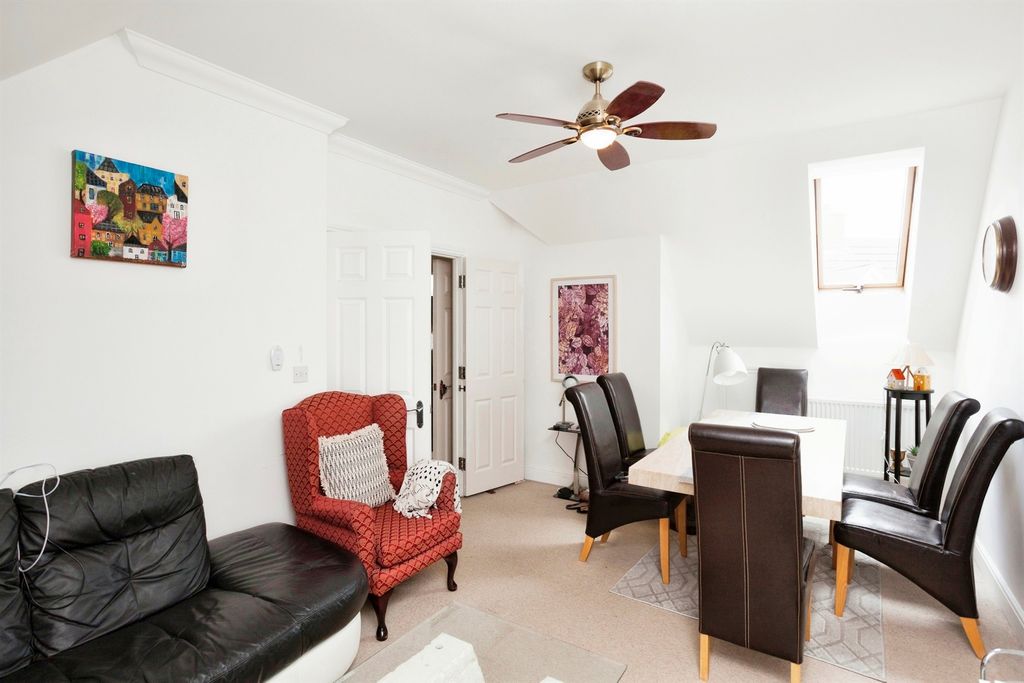 Property photo 3 of 8 Dining Room