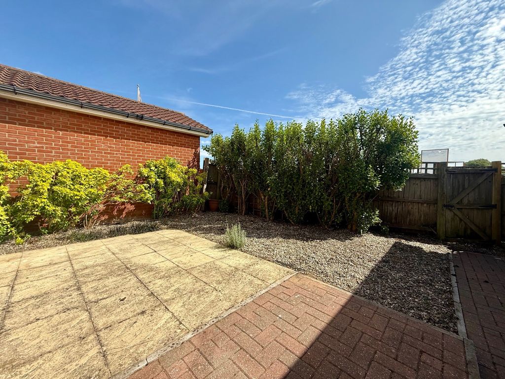 Property photo 3 of 10