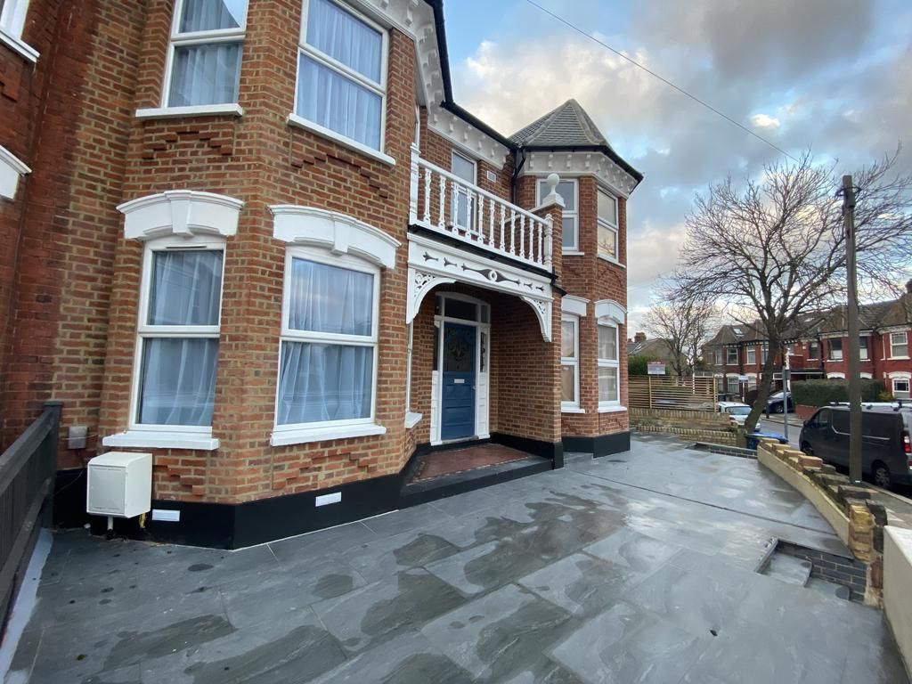 Property photo 1 of 6