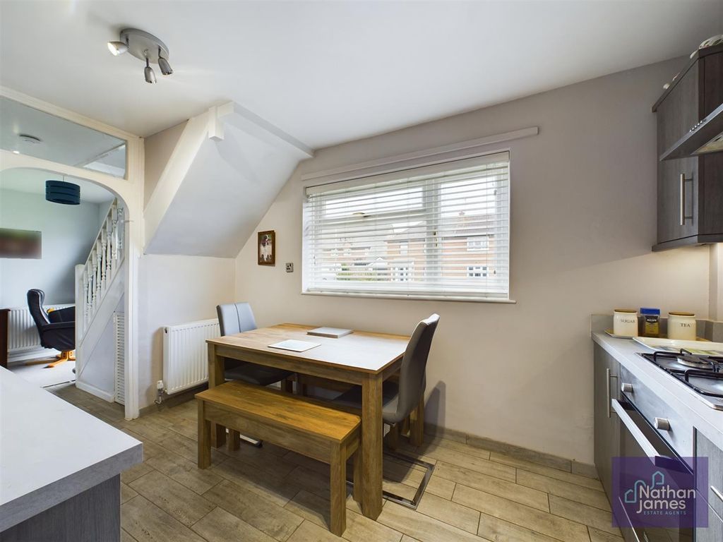 Property photo 3 of 20 Kitchen