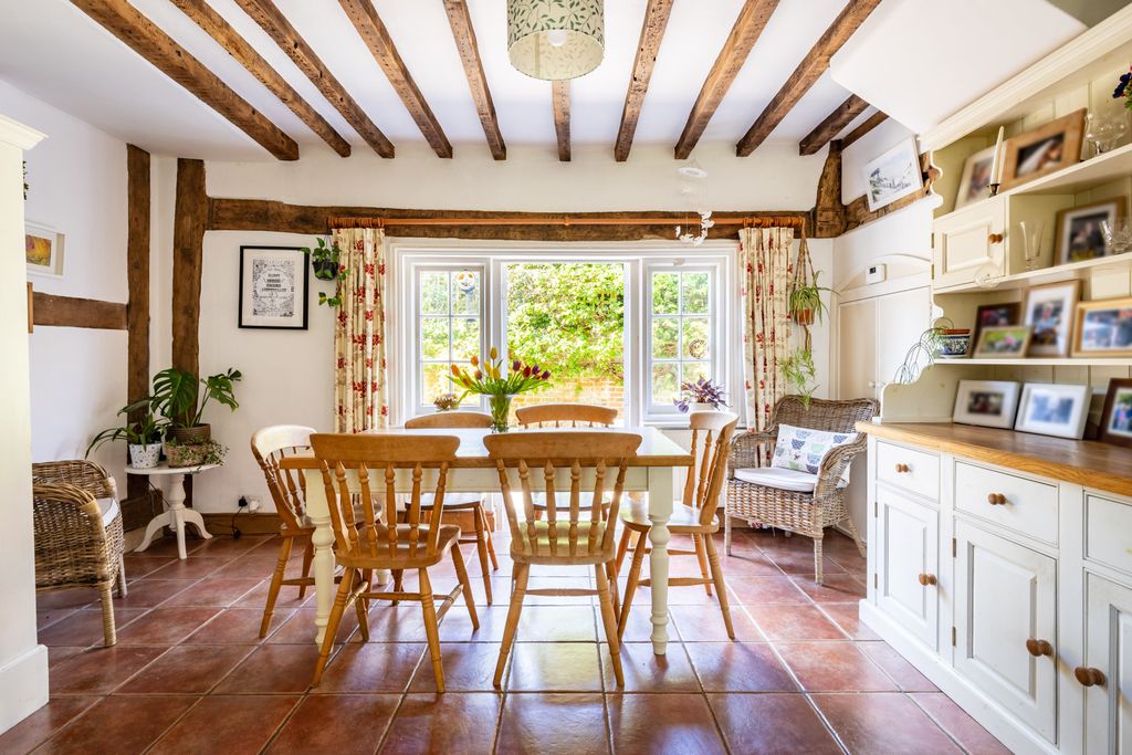 Property photo 2 of 50 House. Partnership