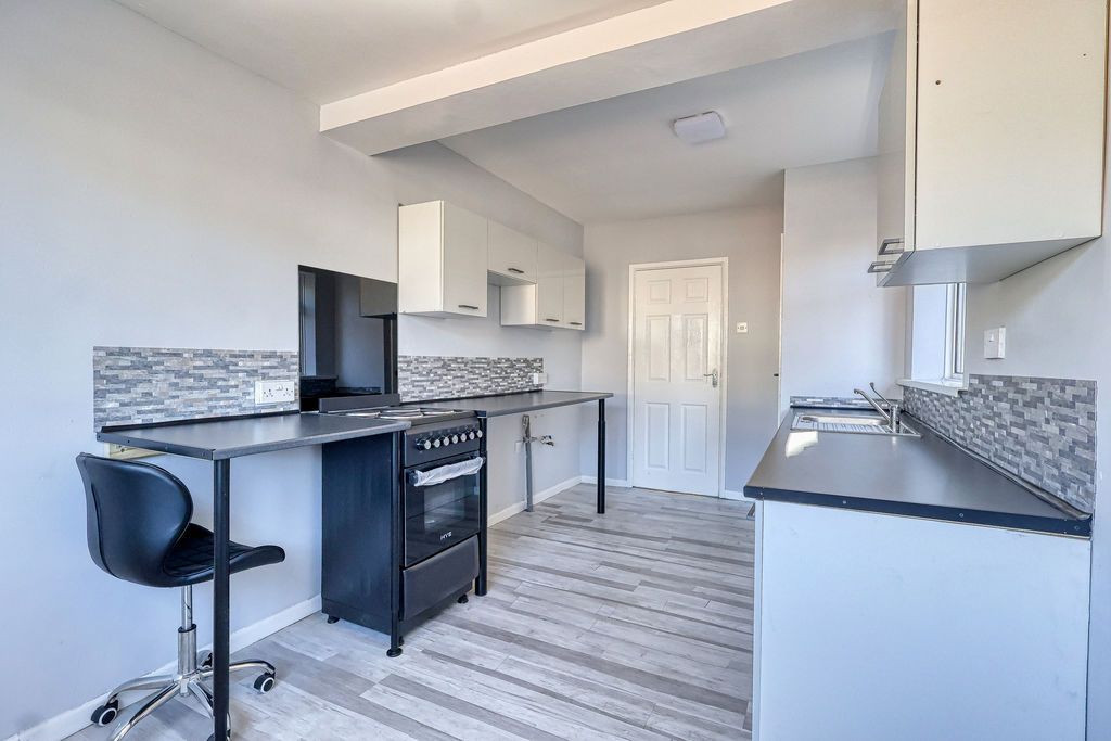 Property photo 3 of 13 Kitchen/Diner