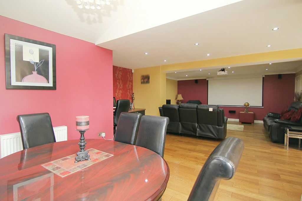 Additional image 11 of 5 bed detached house for saleSycamore Chase, Pudsey LS28