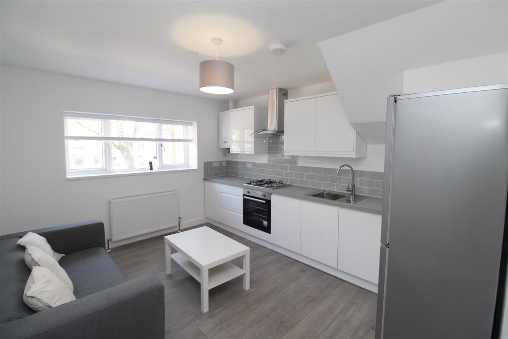 Property photo 1 of 5 Lm62Sppnf0E6Vhiywqq5Wa.Jpg