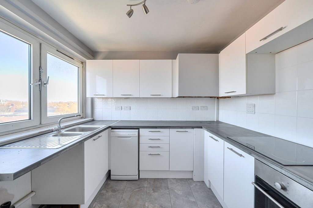 Property photo 3 of 15 1438768-4-69d51Ca...