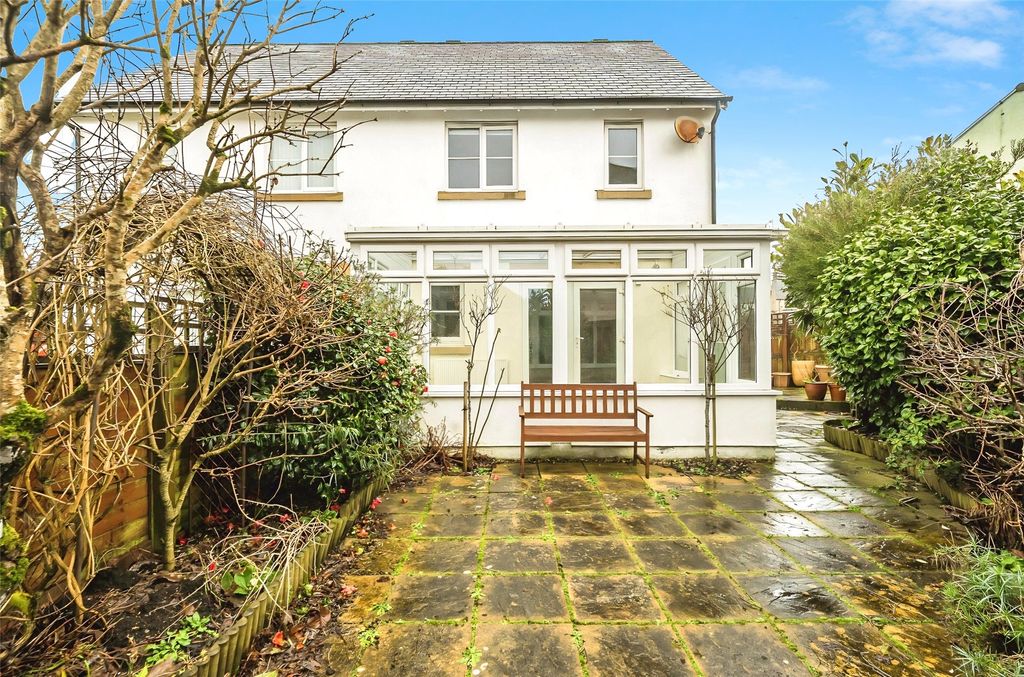 Property photo 2 of 14 Picture No. 28