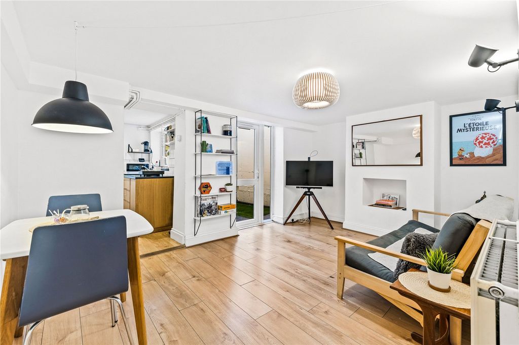 Property photo 2 of 15 Picture No. 03