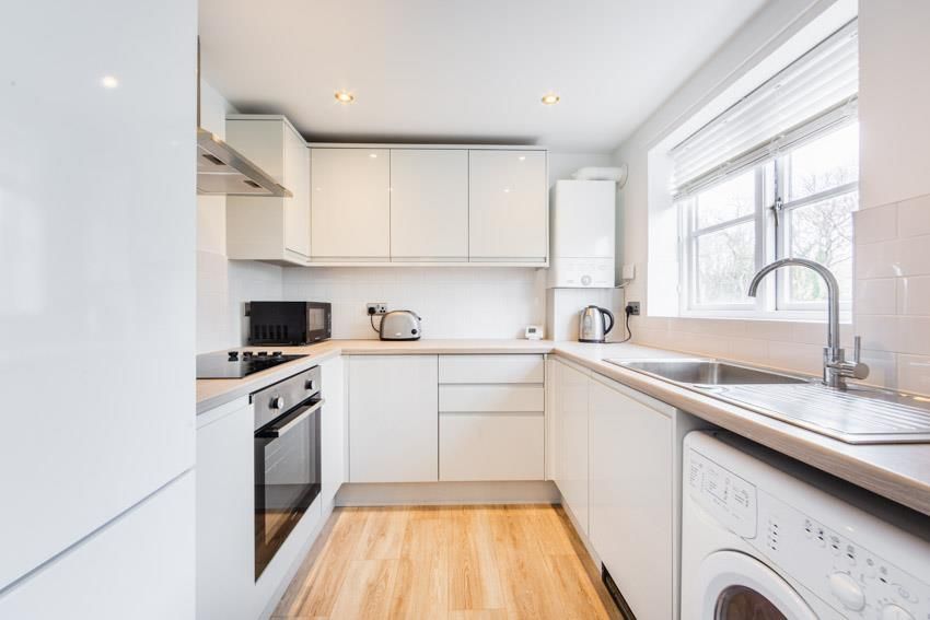 Property photo 2 of 7 Ashtree House-2.Jpg