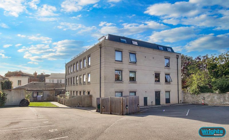 Property photo 1 of 12 Photo 7